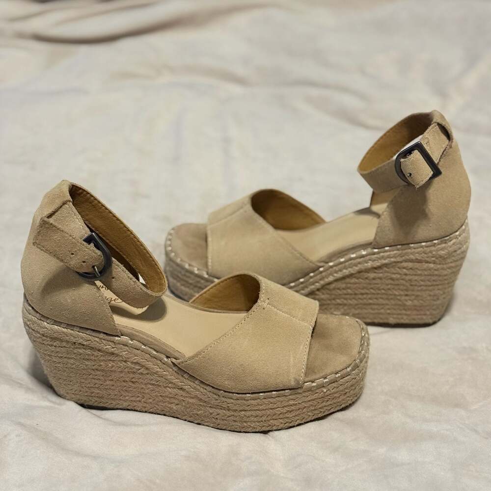Crown Vintage Tan Boho Wedge Sandal Size 6.5 M Women’s Summer Shoe